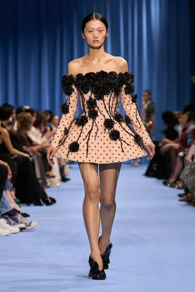 Look 49